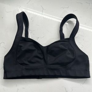 Small lululemon sports bra